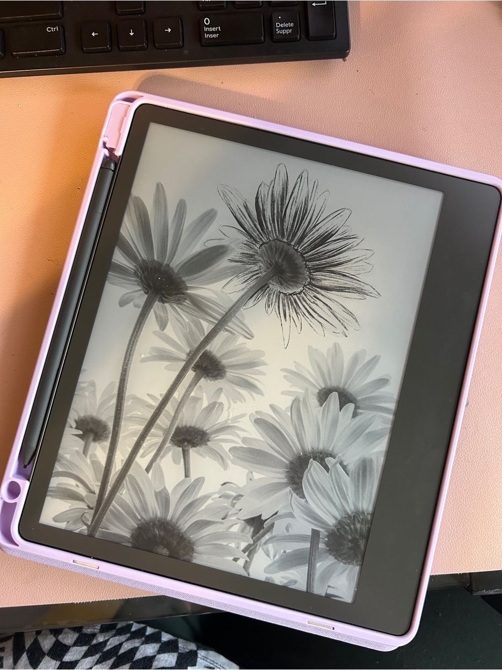 Kindle Scribe w/ hard case